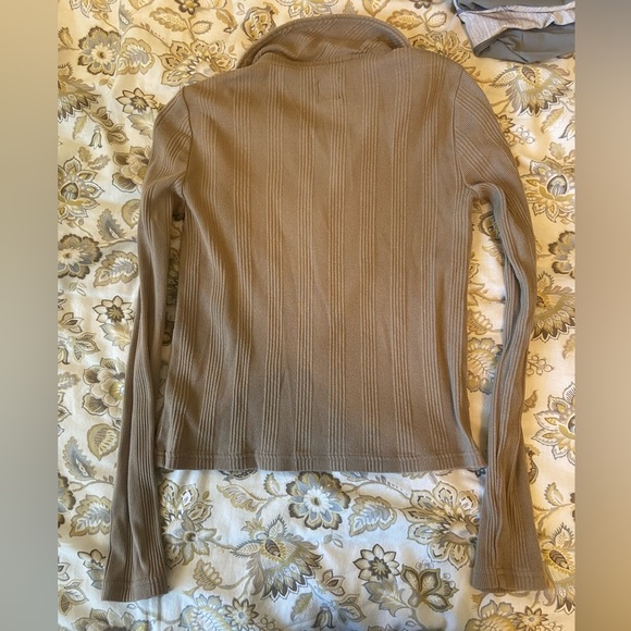 gap long sleeve - Picture 2 of 3